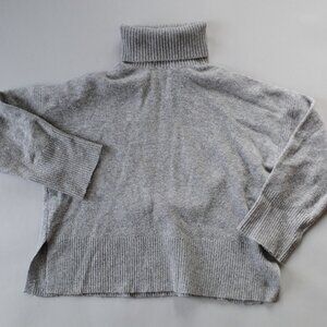 J CREW SUPERSOFT YARN GRAY TURTLENECK SWEATER